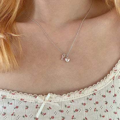 Charming Piece for Any Occasion