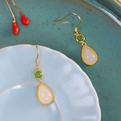 Beautiful Gold Earring with Unique Style