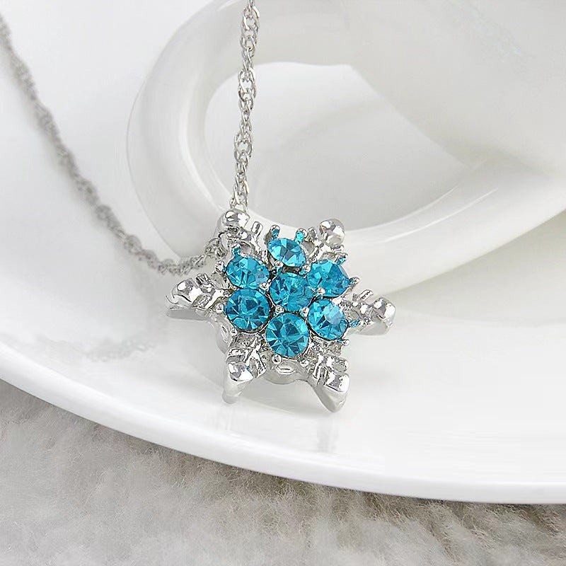 Classic Silver Necklace with Timeless Appeal
