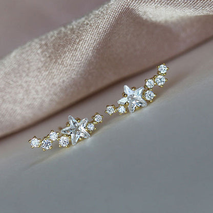 Charming Gold Earring for Any Occasion
