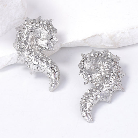 Charming Earring for Any Occasion