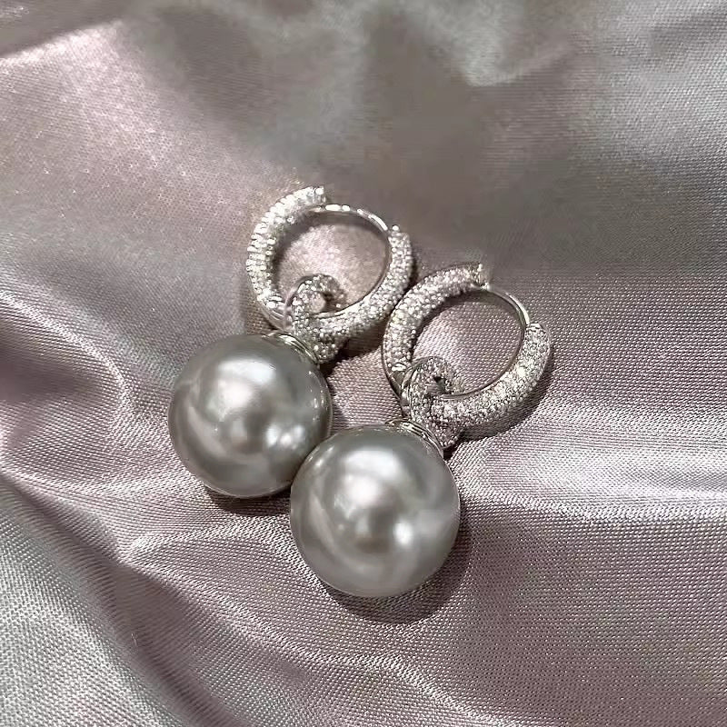 Elegant Piece for Every Occasion