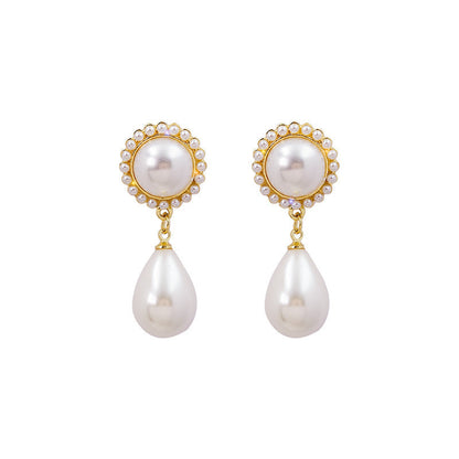 Charming Pearl Earring for Any Occasion