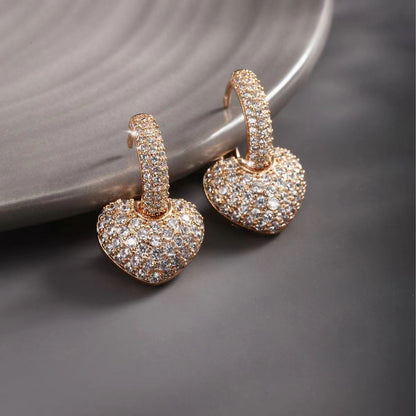 Charming Earring for Any Occasion