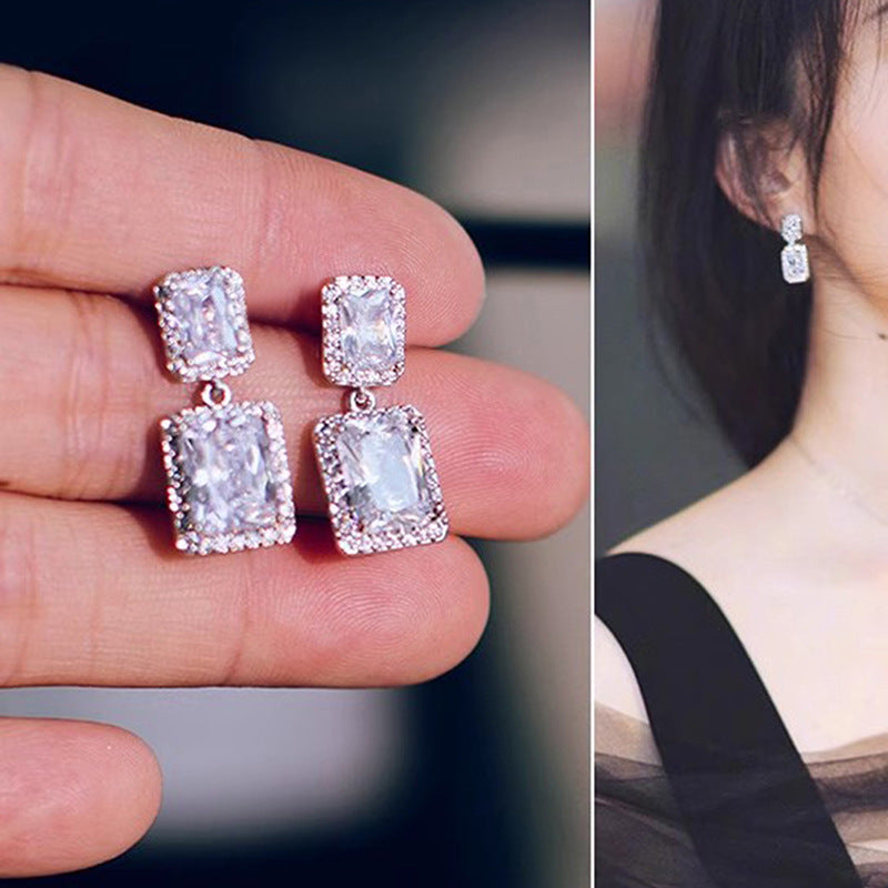 Stunning Earring for Daily Wear