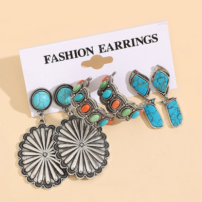 Beautiful Set with Unique Style