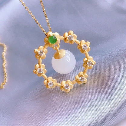 Beautiful Gold Pendant with Unique Style