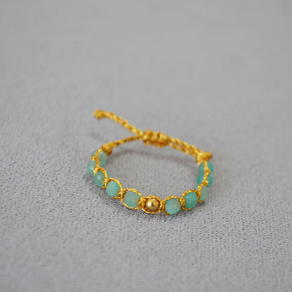 Classic Gold Bracelet with Timeless Appeal