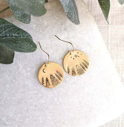 Beautiful Gold Earring with Unique Style