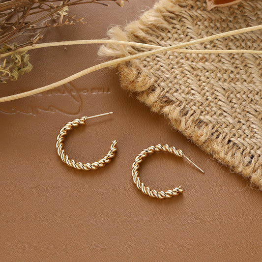 Beautiful Gold Earring with Unique Style