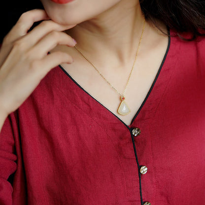 Charming Gold Necklace for Any Occasion