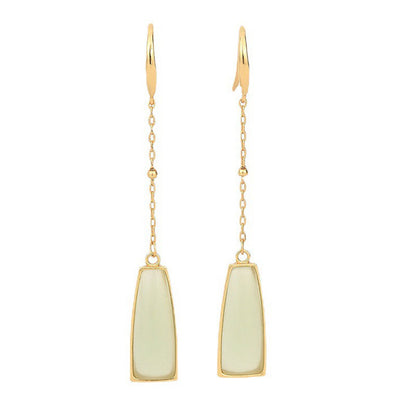 Elegant Gold Earring for Every Occasion
