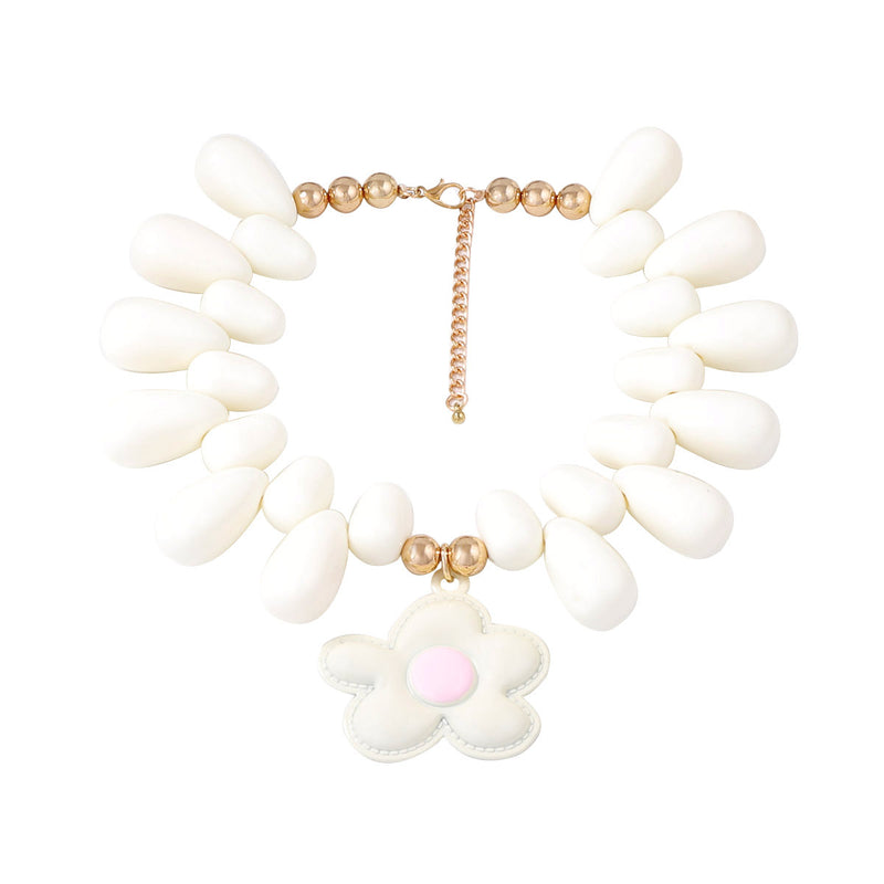 Charming Piece for Any Occasion