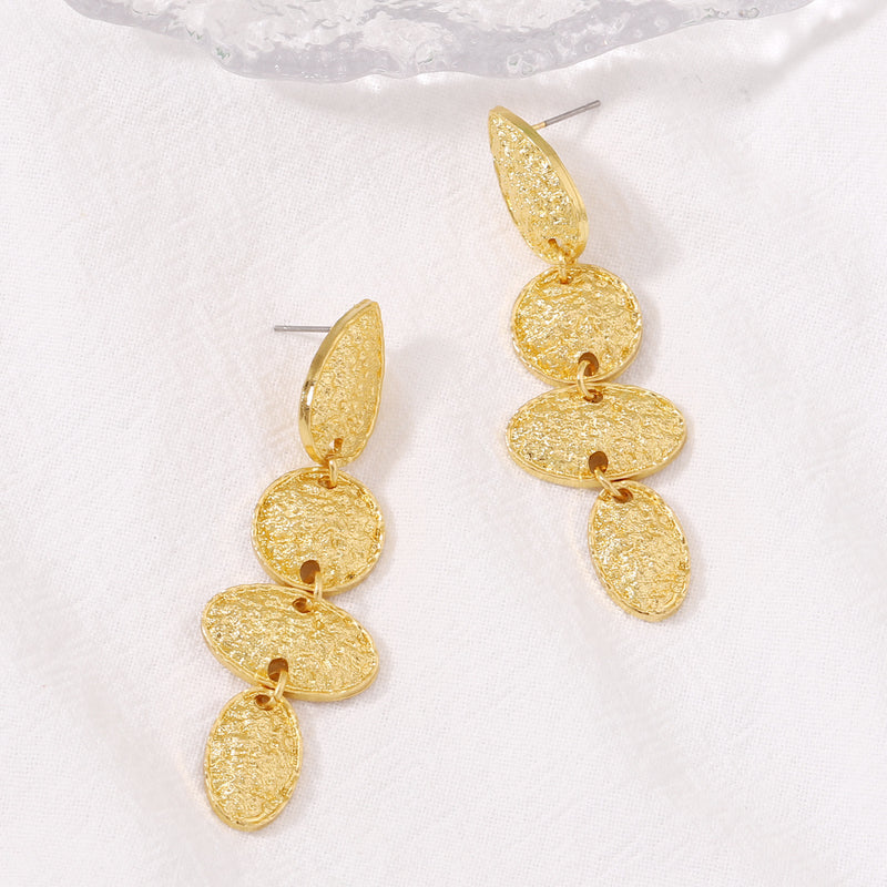Charming Earring for Any Occasion