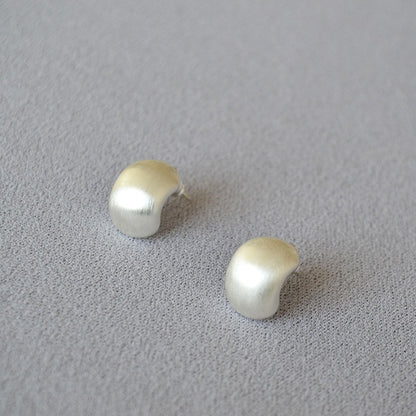 Elegant Gold Earring for Every Occasion