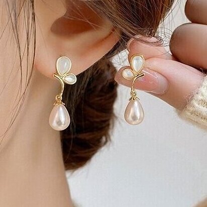Vintage Handmade Pearl Earring
