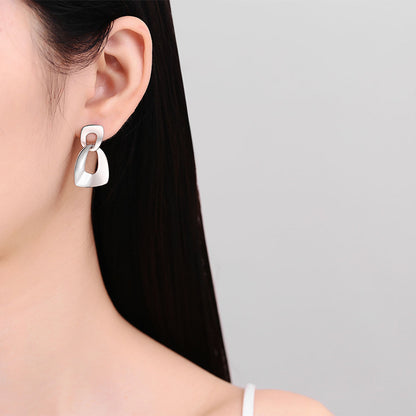 Beautiful Gold Earring with Unique Style