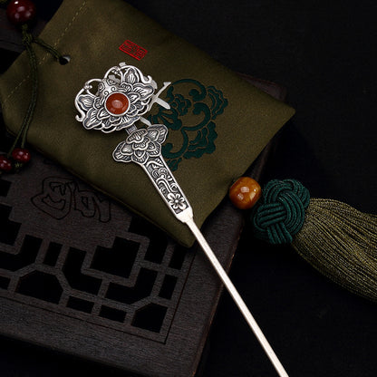 Classic Silver Piece with Timeless Appeal