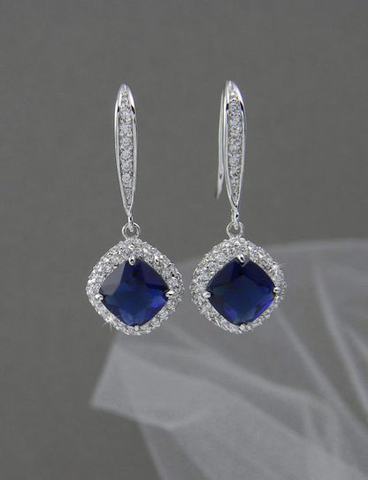 Charming Earring for Any Occasion
