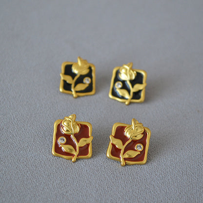 Elegant Gold Earring for Every Occasion