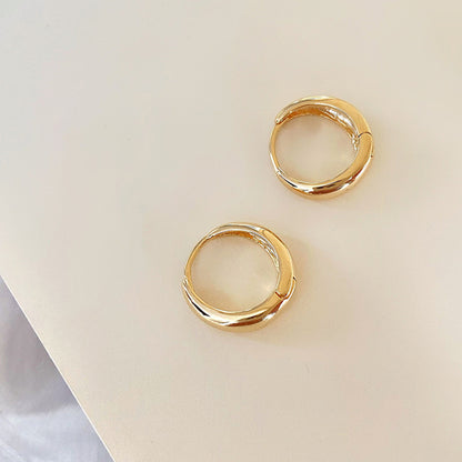Delicate Artisan Gold Earring