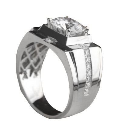 Classic Silver Ring with Timeless Appeal