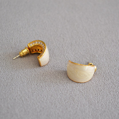 Classic Silver Earring with Timeless Appeal