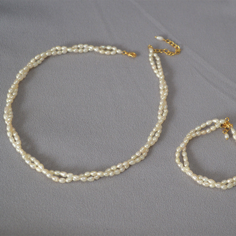 Romantic Pearl Necklace for Special Moments