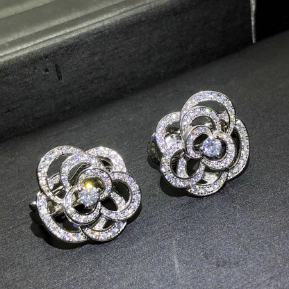 Classic Earring with Timeless Appeal