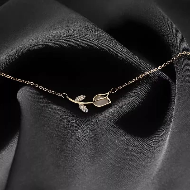 Stunning Necklace for Daily Wear