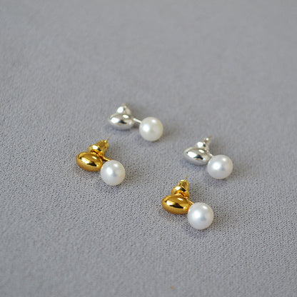 Delicate Artisan Gold Earring