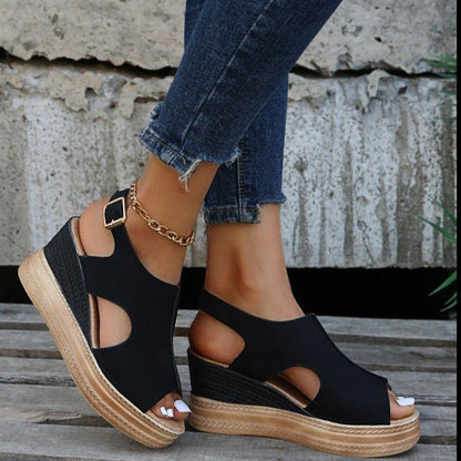 Chic Orthopedic Sandals with Unique Design
