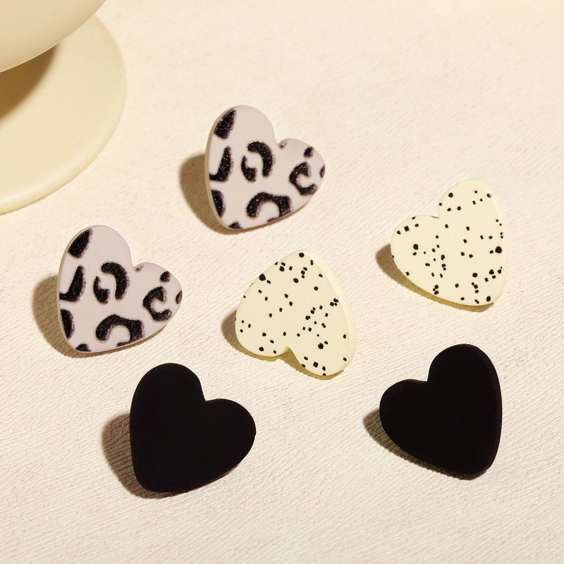 Charming Piece for Any Occasion