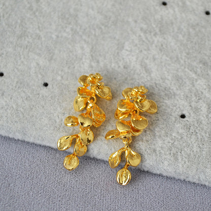 Beautiful Gold Earring with Unique Style