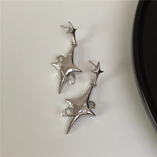 Beautiful Pearl Earring with Unique Style