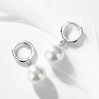 Classic Pearl Earring with Timeless Appeal