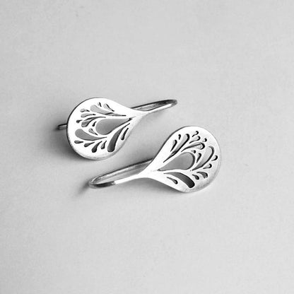 Elegant Silver Earring for Every Occasion