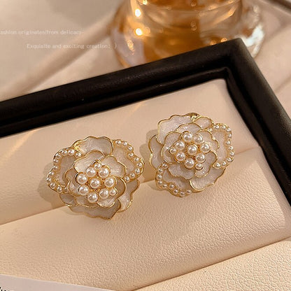 Delicate Artisan Pearl Earring