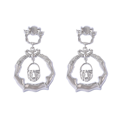 Elegant Piece for Every Occasion
