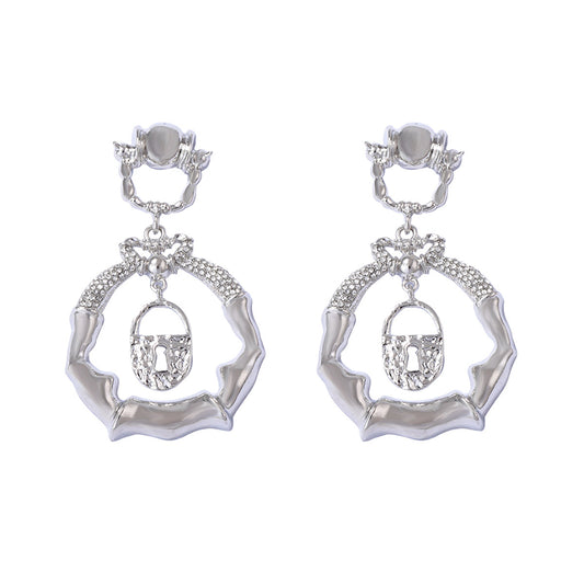 Elegant Piece for Every Occasion