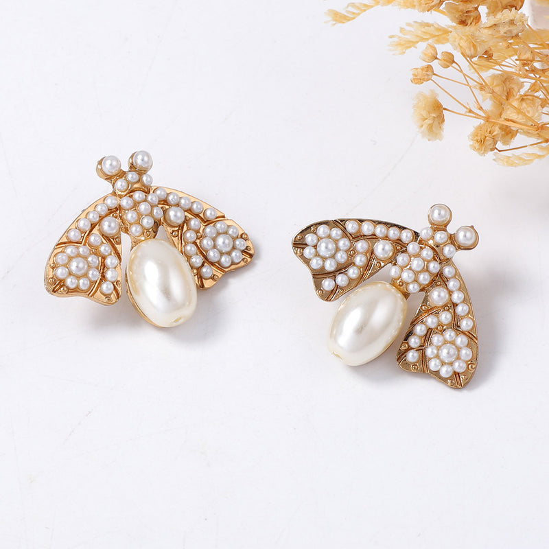 Romantic Pearl Earring for Special Moments