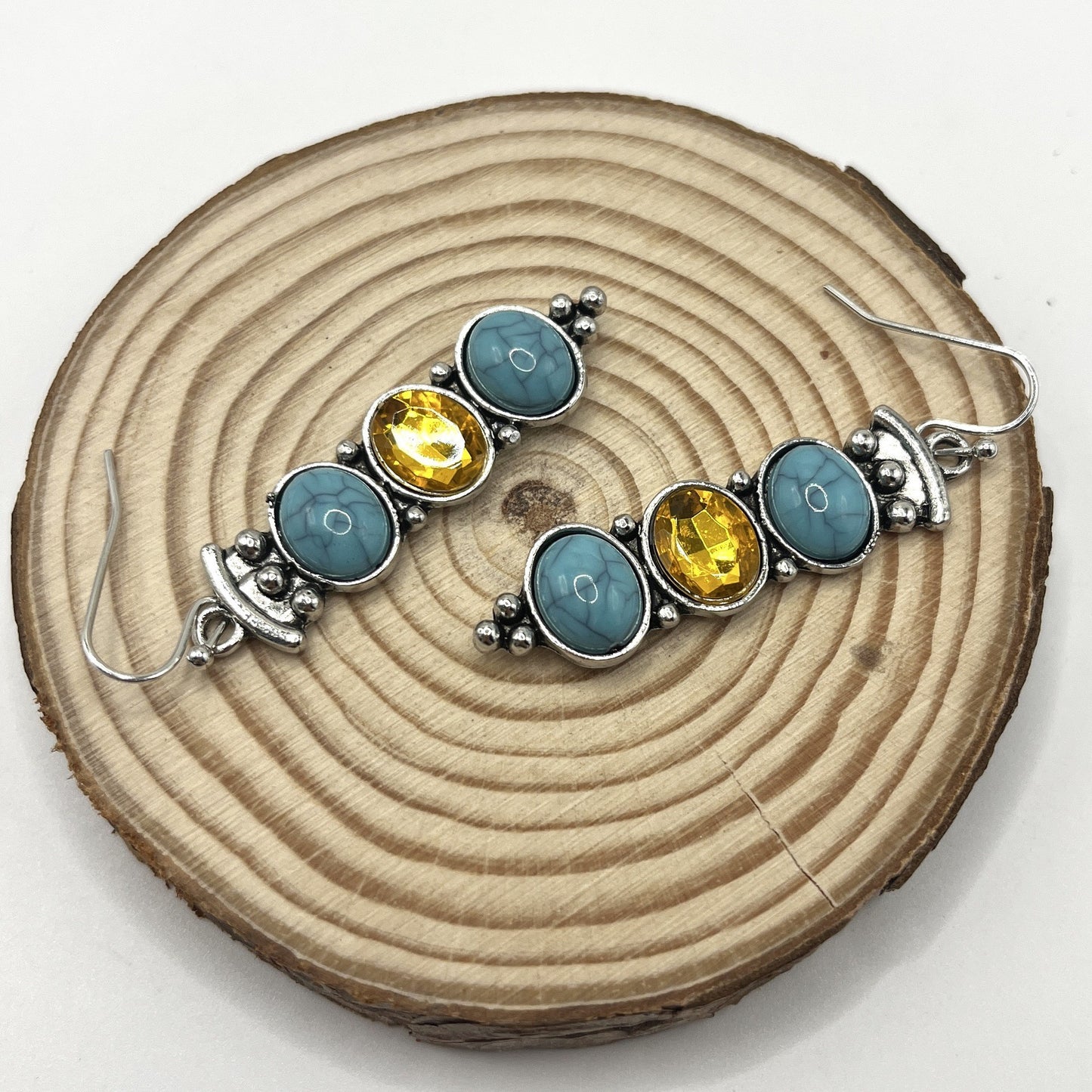 Stunning Earring for Daily Wear