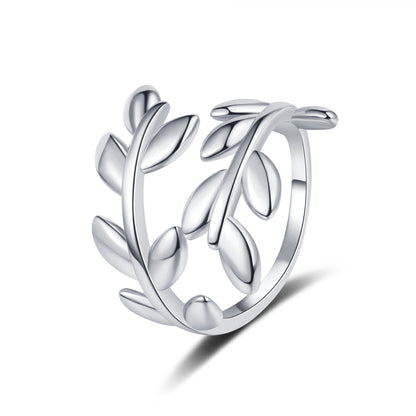 Classic Gold Ring with Timeless Appeal