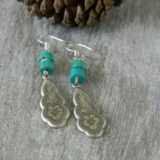 Charming Earring for Any Occasion