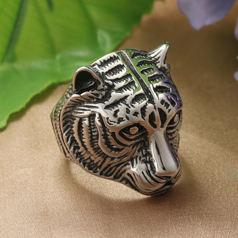 Stunning Ring for Daily Wear