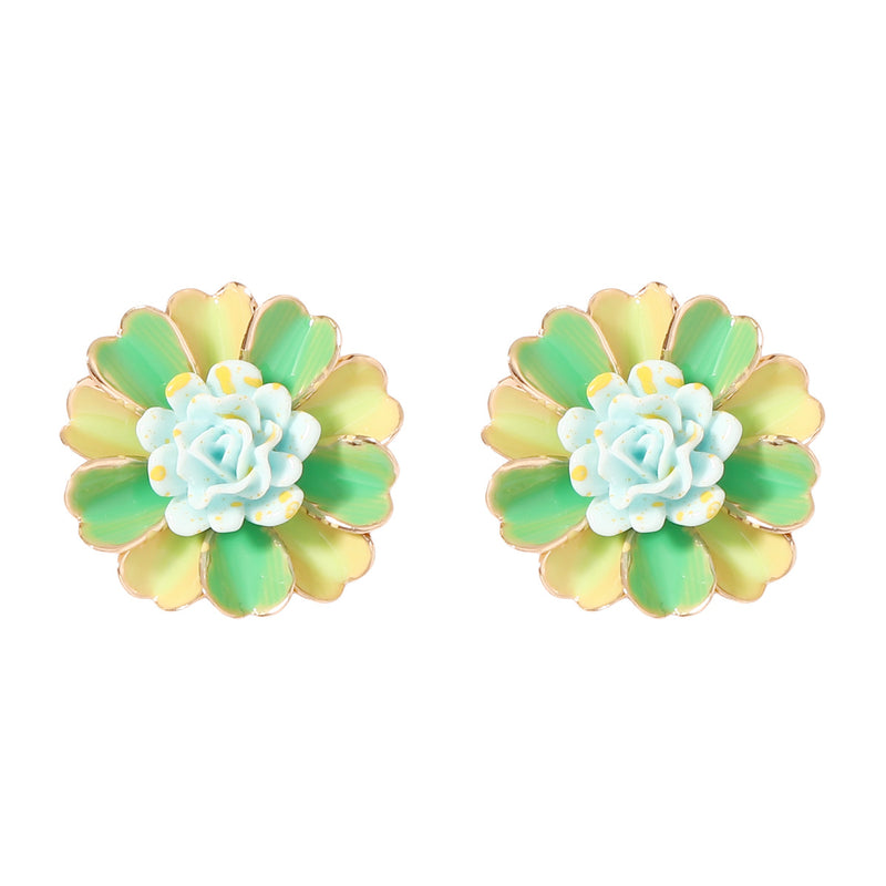 Classic Earring with Timeless Appeal