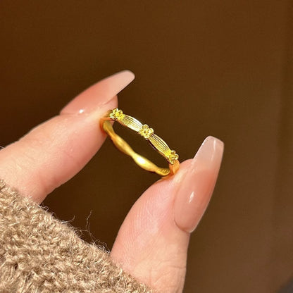 Charming Gold Ring for Any Occasion