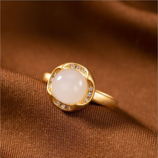 Beautiful Gold Ring with Unique Style