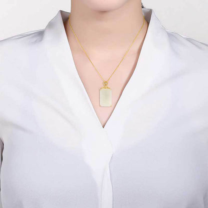 Beautiful Silver Necklace with Unique Style