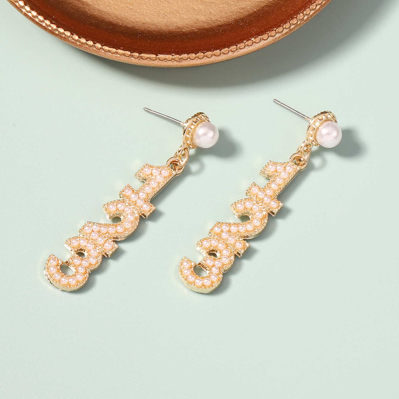Romantic Pearl Earring for Special Moments
